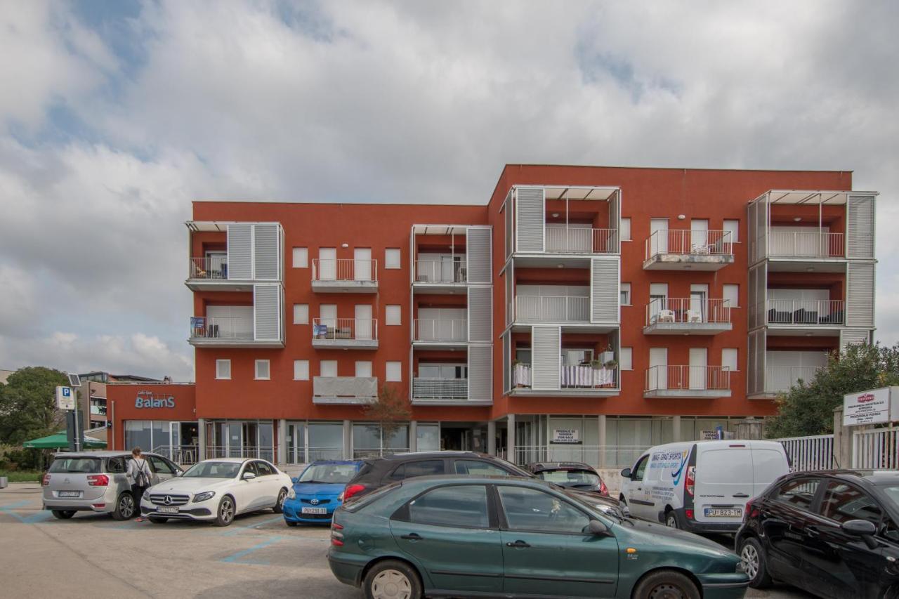 Bella Vista 2 Apartment Умаг Екстериор снимка